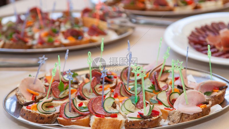 揭秘烘焙原料加盟代理费用：关键因素与避坑指南